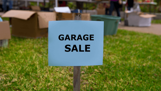 garage sale sign